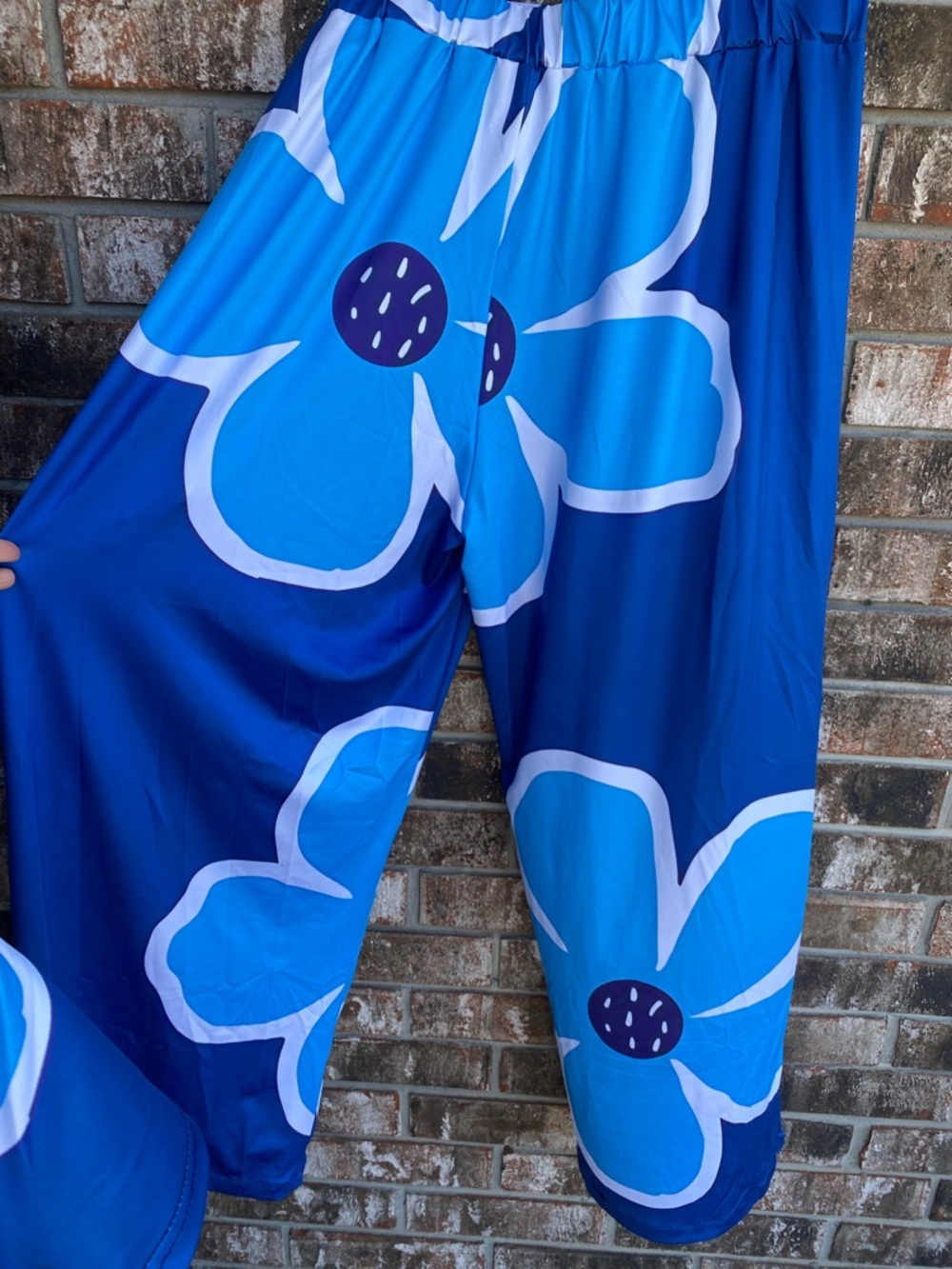 Blue Floral Wide-Leg Two-Piece Set - Women's - Picture 7 of 8